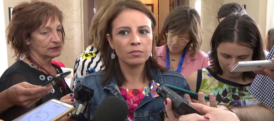 Adriana Lastra, sobre Ana Pastor: "Empieza a parecerse más a Pablo Casado que a la presidenta" Adriana Lastra, sobre Ana Pastor: "Empieza a parecerse más a Pablo Casado que a la presidenta"