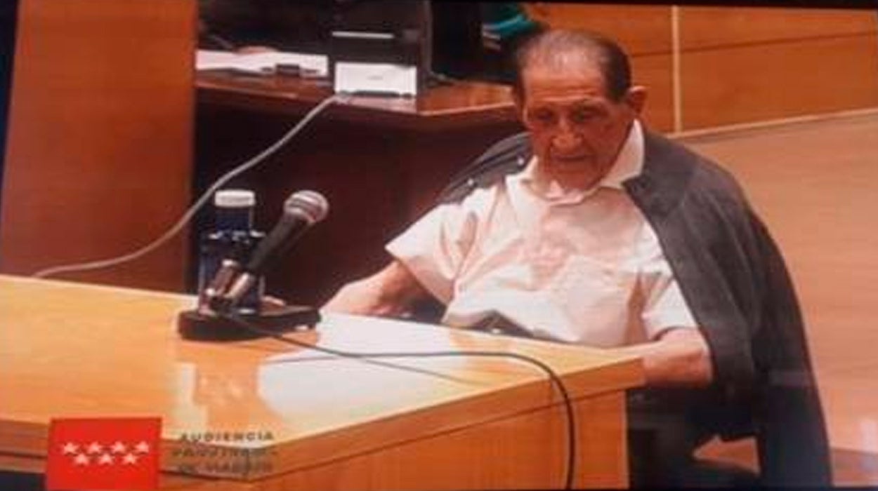 El doctor Vela recurre la sentencia que le absuelve del caso de los bebés robados porque cree que le perjudica El doctor Vela recurre la sentencia que le absuelve del caso de los bebés robados porque cree que le perjudica