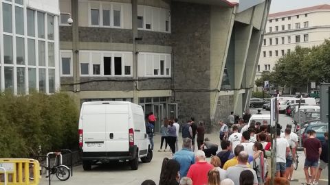 Los socios tienen que reubircarse por no estar acabadas las obras de Riazor. 
