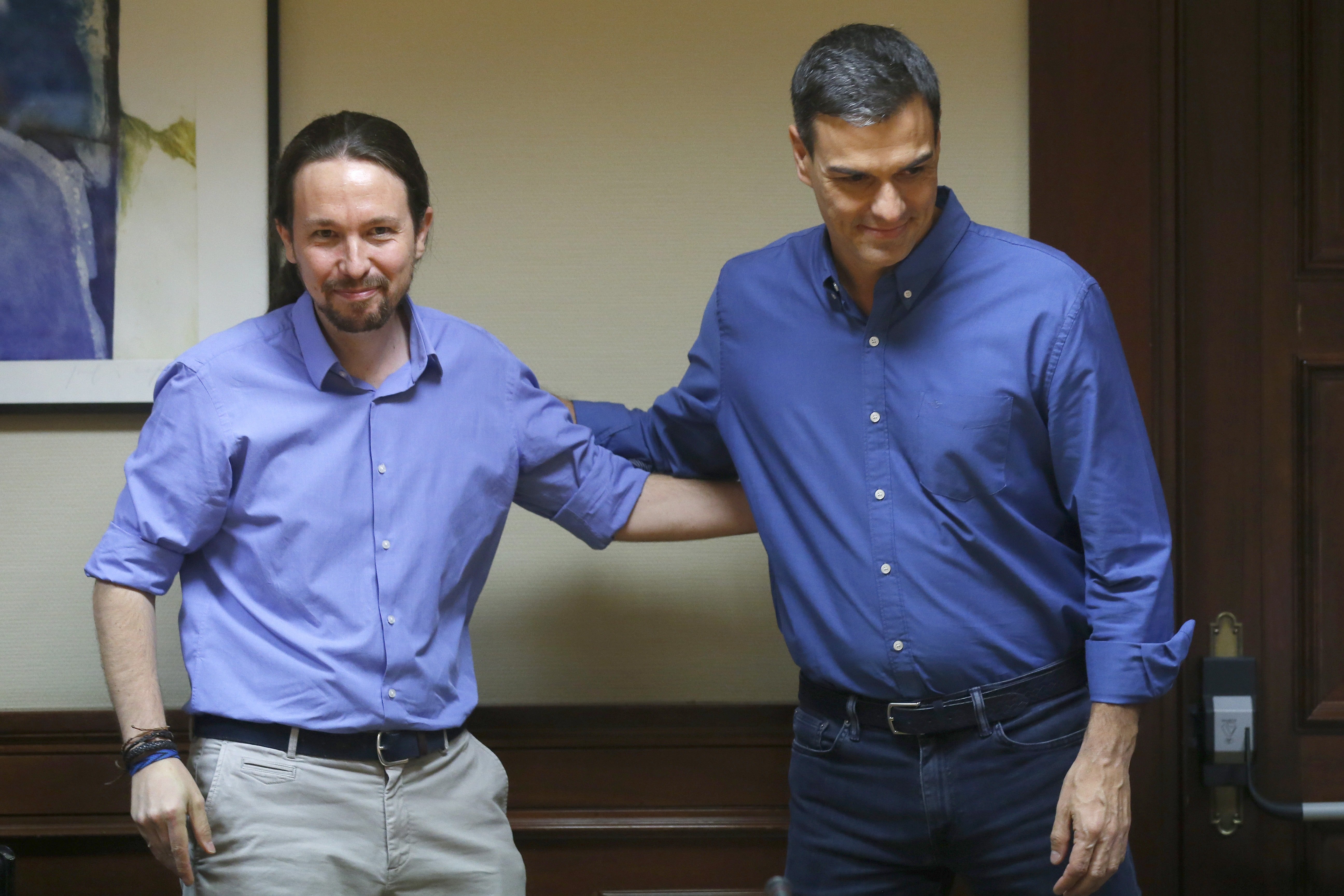 Tertulia: ¿Seguirá apoyando Pablo Iglesias a Pedro Sánchez? Tertulia: ¿Seguirá apoyando Pablo Iglesias a Pedro Sánchez?