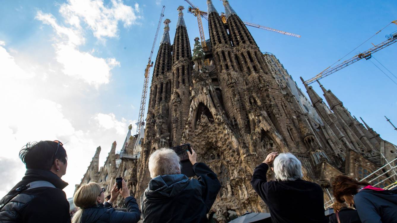 ¿Com seria la Sagrada Família si Antoni Gaudi no hagués assumit el projecte? ¿Com seria la Sagrada Família si Antoni Gaudi no hagués assumit el projecte?