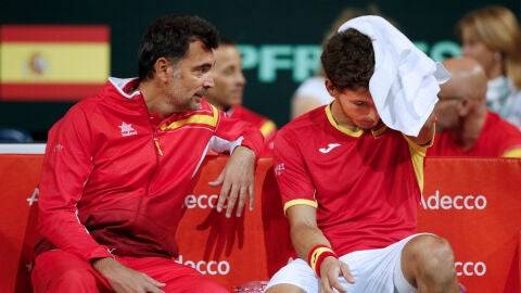 Carre&ntilde;o, cabizbajo