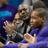 Michael Jordan, durante un partido con los Hornets Michael Jordan, durante un partido con los Hornets