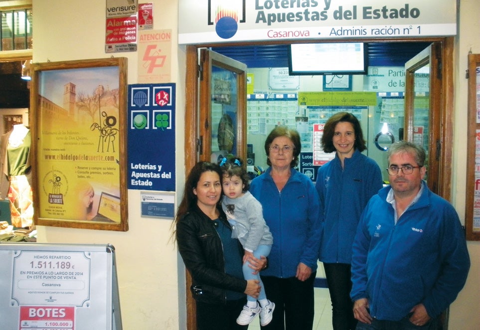 La Lotería Nacional reparte 1.500.000 euros en Villanueva de los Infantes La Lotería Nacional reparte 1.500.000 euros en Villanueva de los Infantes