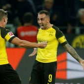 Paco Alcácer celebra su primer gol con el Dortmund