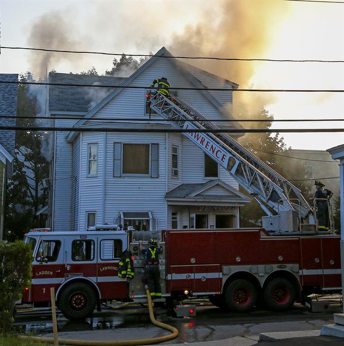 Registradas múltiples explosiones e incendios en dos ciudades cerca de Boston Registradas múltiples explosiones e incendios en dos ciudades cerca de Boston