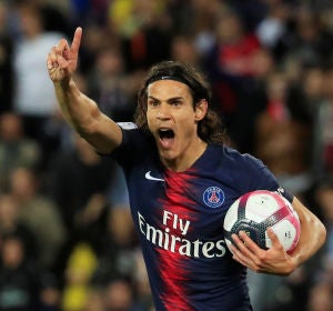 Cavani celebra su gol contra el Saint Etienne Cavani celebra su gol contra el Saint Etienne