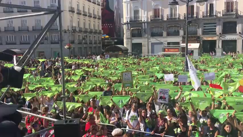 Una manifestación encabezada por Pacma exige en Madrid el fin de las becerradas Una manifestación encabezada por Pacma exige en Madrid el fin de las becerradas