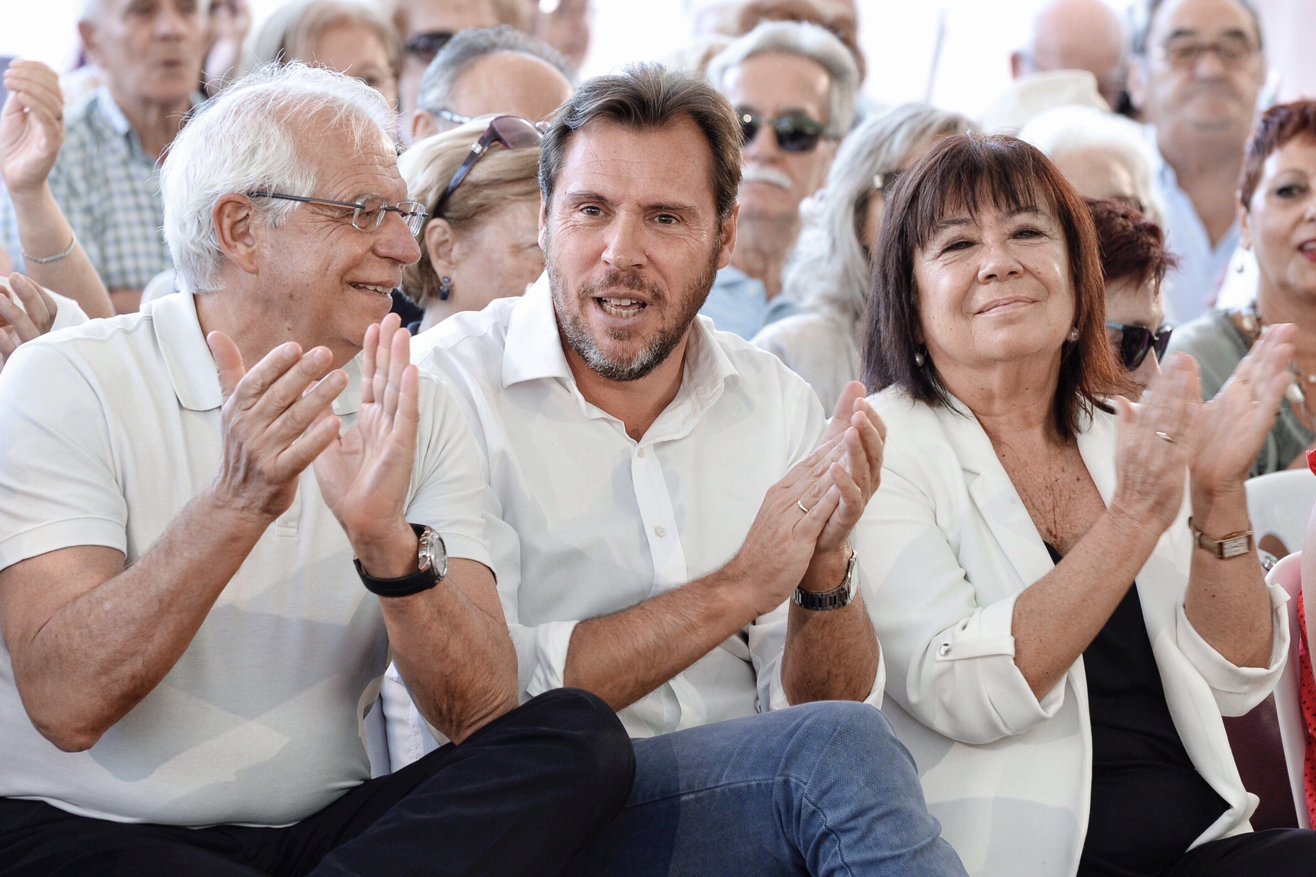 Borrel critica el "todo vale" de los partidos y la prensa para "calumniar" a Sánchez Borrel critica el "todo vale" de los partidos y la prensa para "calumniar" a Sánchez