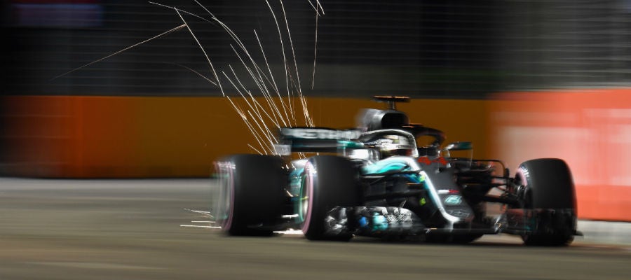 Hamilton, sobre el Mercedes Hamilton, sobre el Mercedes