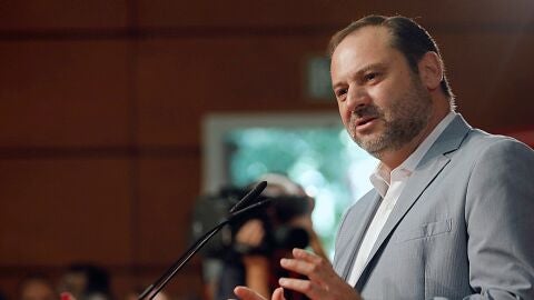 El secretario de Organizaci&oacute;n del PSOE y ministro de Fomento, Jose Luis &Aacute;balos