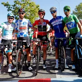 Miguel Ángel López, Tomás De Gent, Simon Yates, Enric Mas y Alejandro Valverde Miguel Ángel López, Tomás De Gent, Simon Yates, Enric Mas y Alejandro Valverde