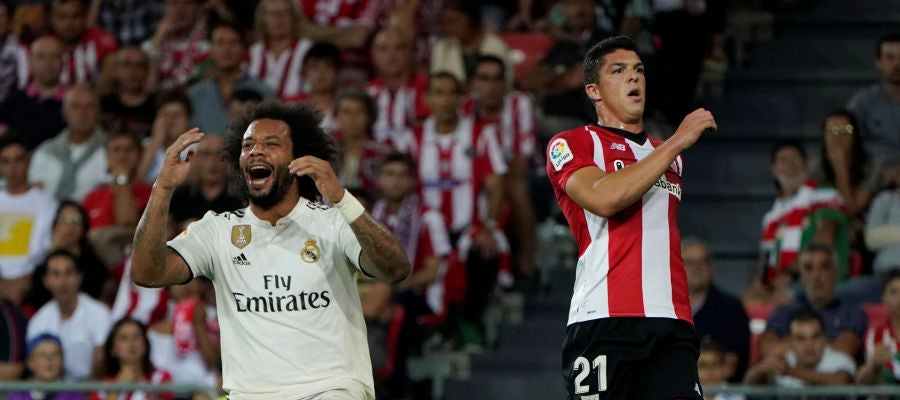 Marcelo se lamenta durante el partido contra el Athletic Marcelo se lamenta durante el partido contra el Athletic