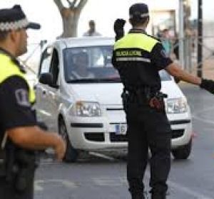 Els agents controlaran que els conductors que els conductors respecten les normes de seguretat. Els agents controlaran que els conductors que els conductors respecten les normes de seguretat.