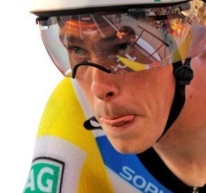 Rohan Dennis, durante una contrarreloj Rohan Dennis, durante una contrarreloj