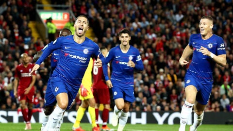 Hazard celebra su golazo contra el Liverpool