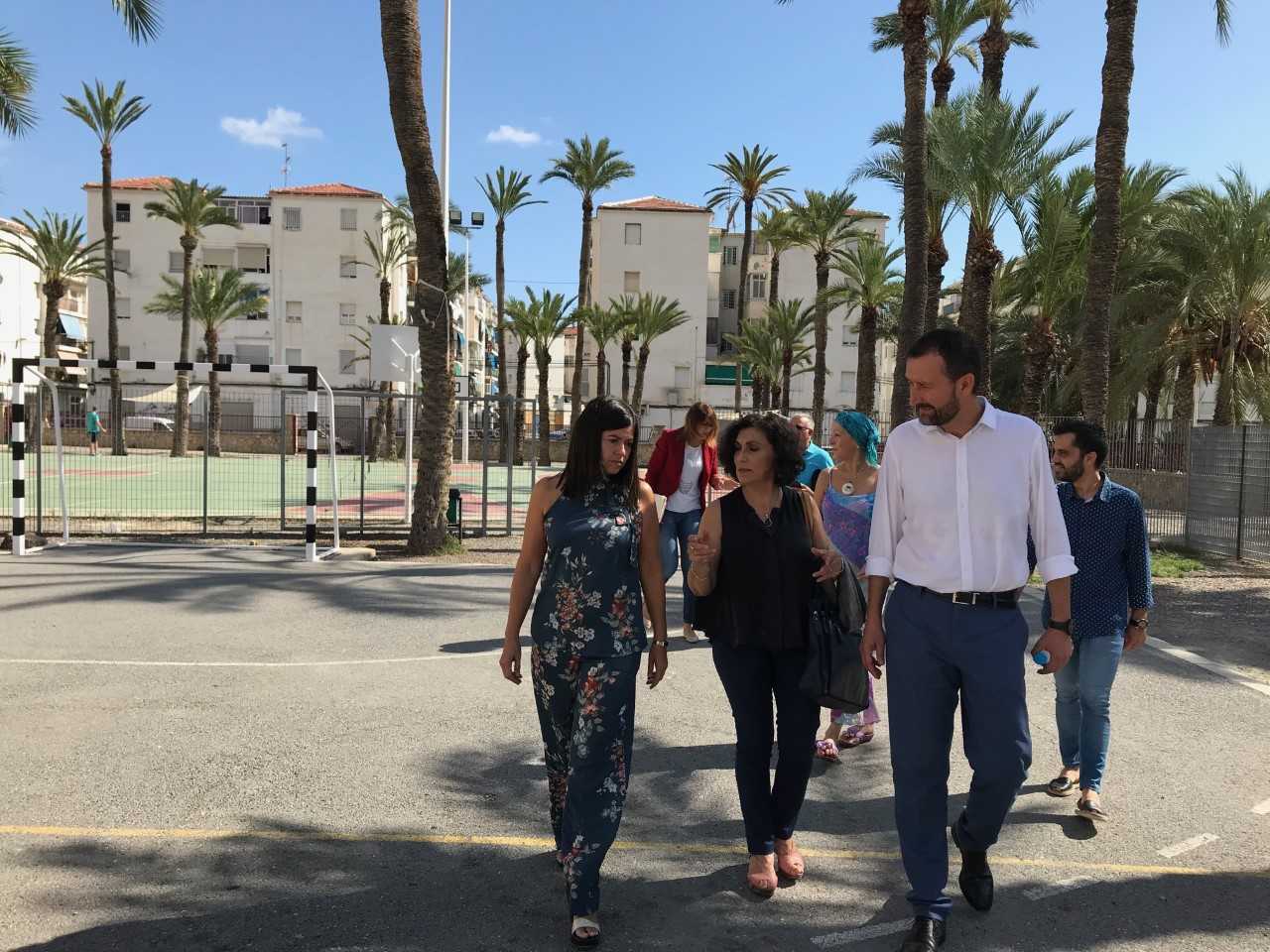 Educación dice que el instituto número 11 de Elche y la ampliación del colegio La Paz de Torrellano se licitan “en un mes” Educación dice que el instituto número 11 de Elche y la ampliación del colegio La Paz de Torrellano se licitan “en un mes”