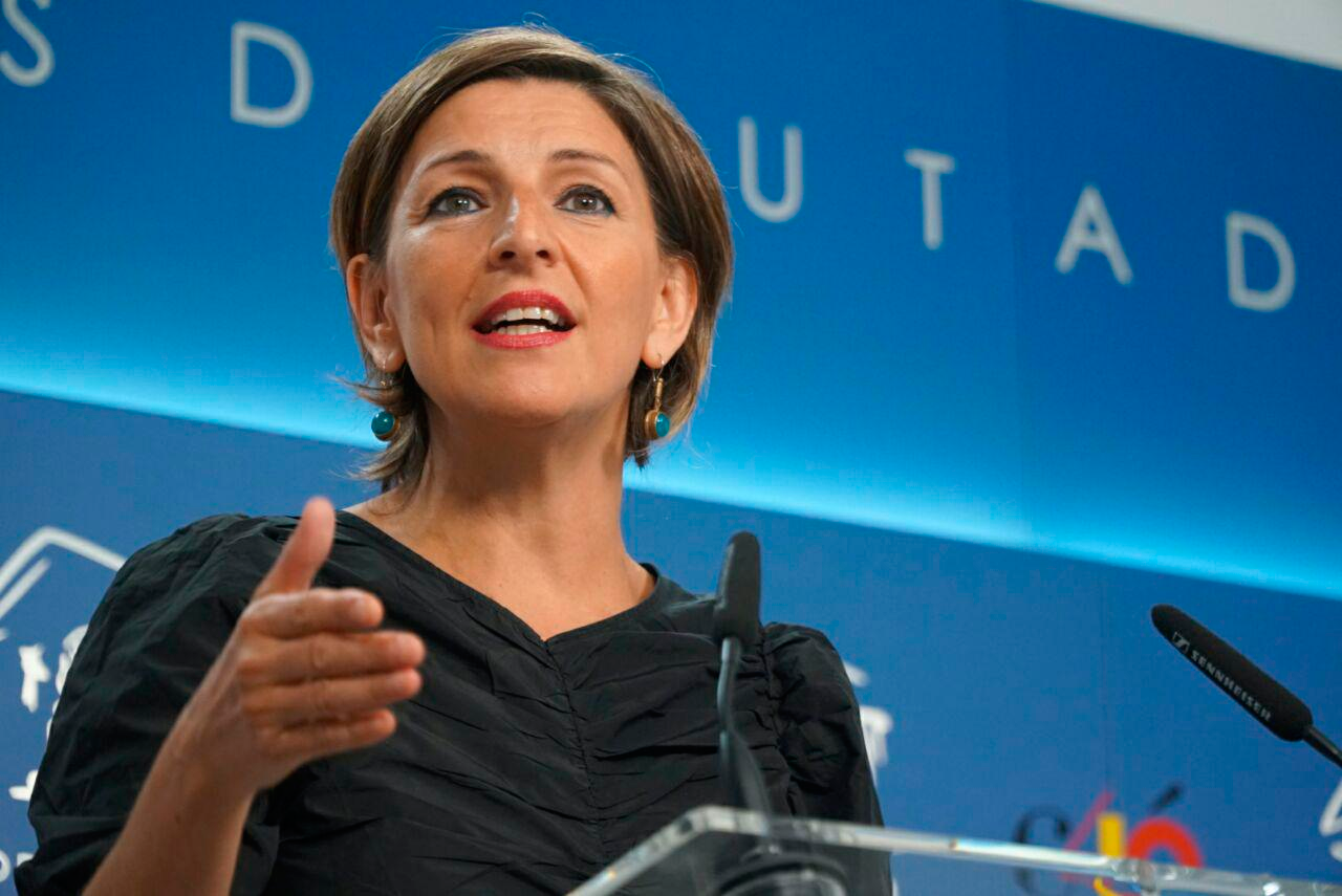 Yolanda Díaz, portavoz En Marea: "El párrafo del acuerdo sobre la revalorización de las pensiones es absolutamente claro y dice que ha de ser con el IPC real" Yolanda Díaz, portavoz En Marea: "El párrafo del acuerdo sobre la revalorización de las pensiones es absolutamente claro y dice que ha de ser con el IPC real"