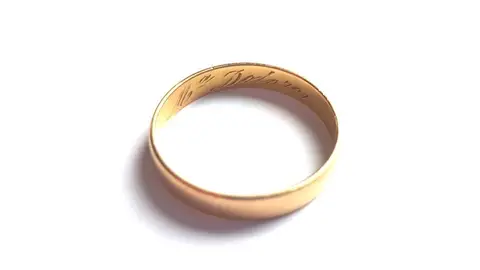 Buscan al propietario de un anillo perdido en Tallin en 2015 Buscan al propietario de un anillo perdido en Tallin en 2015