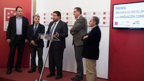 Presentaci&oacute;n "Premio a la Innovaci&oacute;n Cer&aacute;mica".