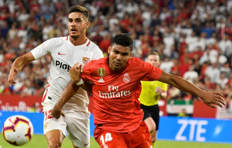¿Sacará Julen una defensa de cinco con Casemiro de central en el derbi madrileño? ¿Sacará Julen una defensa de cinco con Casemiro de central en el derbi madrileño?