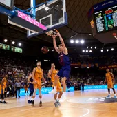 Pustovyi machaca ante el Herbalife Gran Canaria Pustovyi machaca ante el Herbalife Gran Canaria