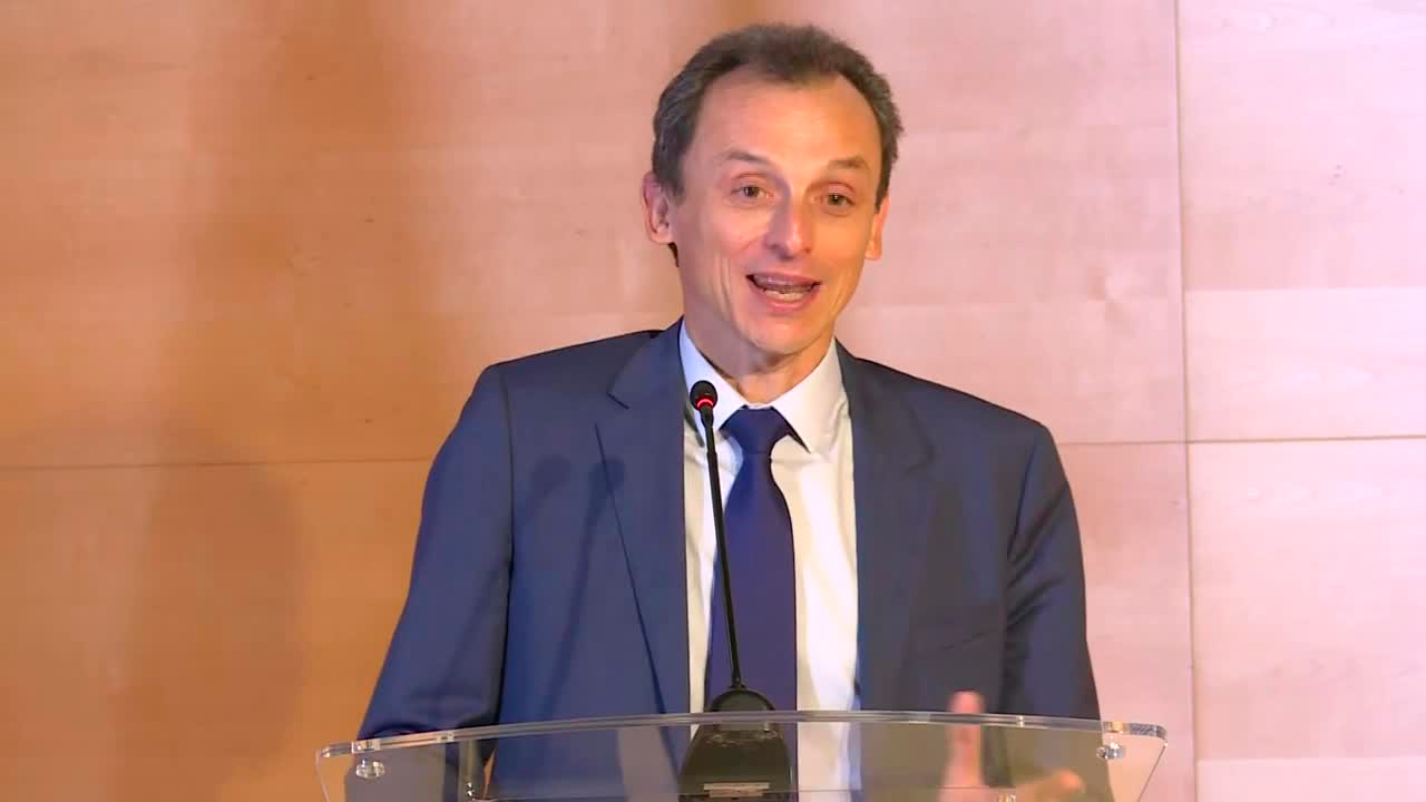 Pedro Duque niega cualquier ilegalidad: "No existe cuestión ética en este caso" Pedro Duque niega cualquier ilegalidad: "No existe cuestión ética en este caso"