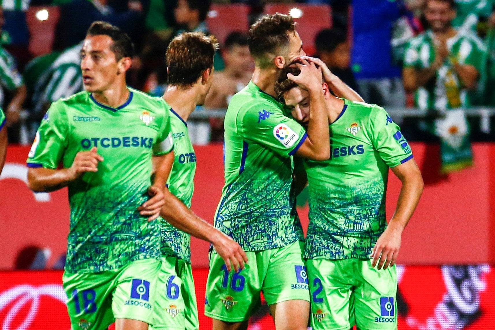 Loren: "Espero pegarme una buena cena porque es el cumple del míster y de Guardado" Loren: "Espero pegarme una buena cena porque es el cumple del míster y de Guardado"