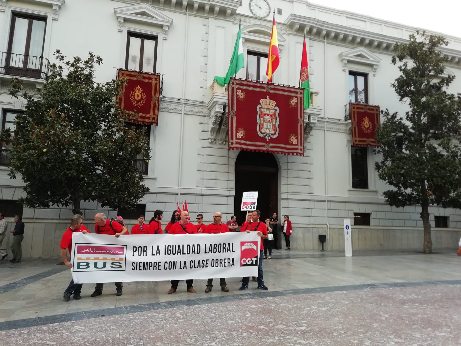 Trabajadores de Alhambra Bus vuelven a las movilizaciones Trabajadores de Alhambra Bus vuelven a las movilizaciones