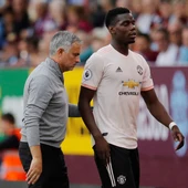 Mourinho y Pogba, durante un partido del Manchester United Mourinho y Pogba, durante un partido del Manchester United