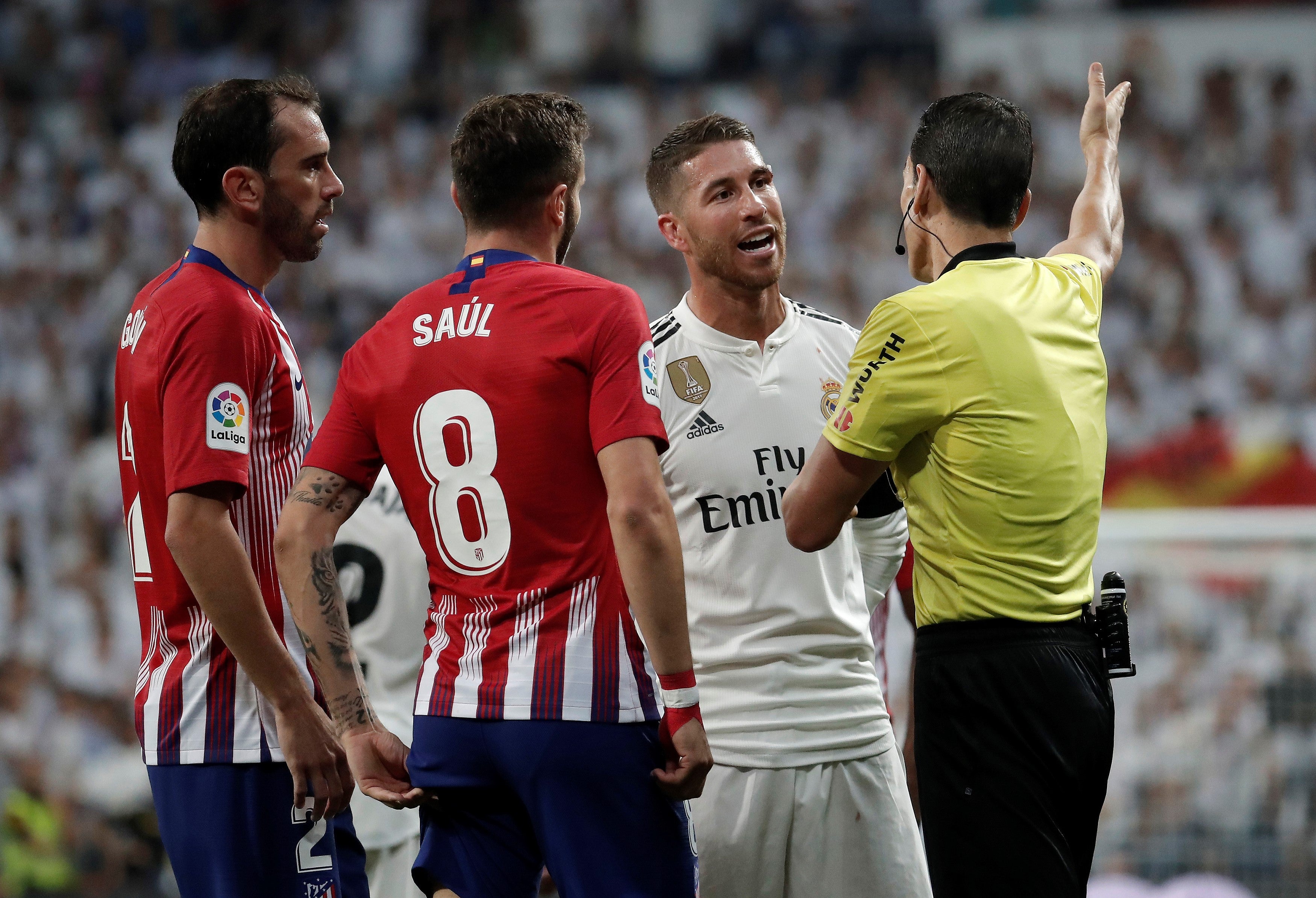 Sergio Ramos: "Hemos dejado ir una ocasión tras el pinchazo del Barcelona" Sergio Ramos: "Hemos dejado ir una ocasión tras el pinchazo del Barcelona"