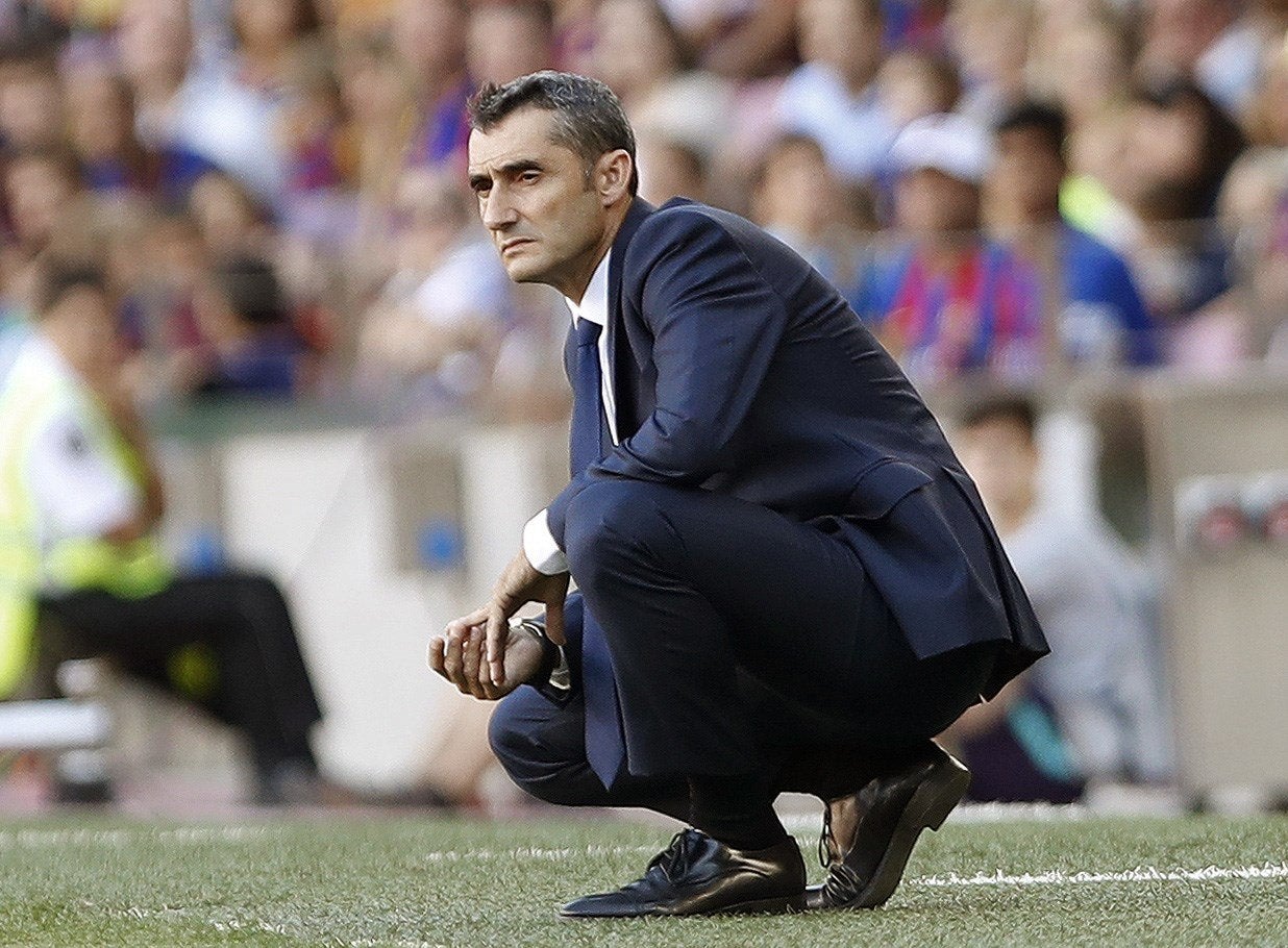 Valverde, sobre la suplencia de Messi: "Tenemos un partido complicado en Champions pero era una decisión arriesgada" Valverde, sobre la suplencia de Messi: "Tenemos un partido complicado en Champions pero era una decisión arriesgada"