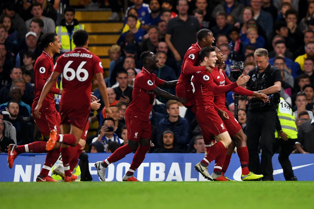 El Liverpool empata ante el Chelsea gracias a un golazo de Sturridge y sigue invicto en la Premier League El Liverpool empata ante el Chelsea gracias a un golazo de Sturridge y sigue invicto en la Premier League