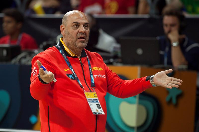 Lucas Mondelo en 4 Cuartos: “Cuando te catalogas de auténtico, es que no eres auténtico” Lucas Mondelo en 4 Cuartos: “Cuando te catalogas de auténtico, es que no eres auténtico”