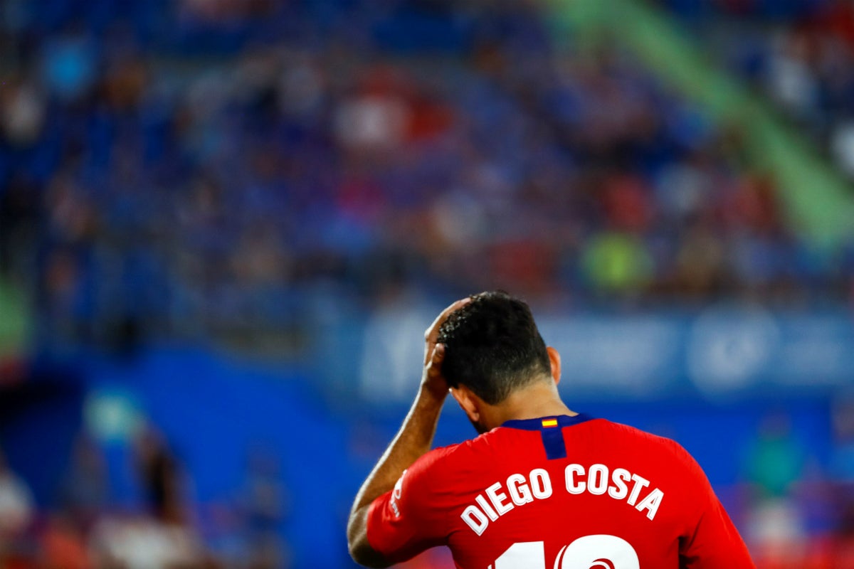 Diego Costa no entrena con el grupo por un "traumatismo en el pie" Diego Costa no entrena con el grupo por un "traumatismo en el pie"