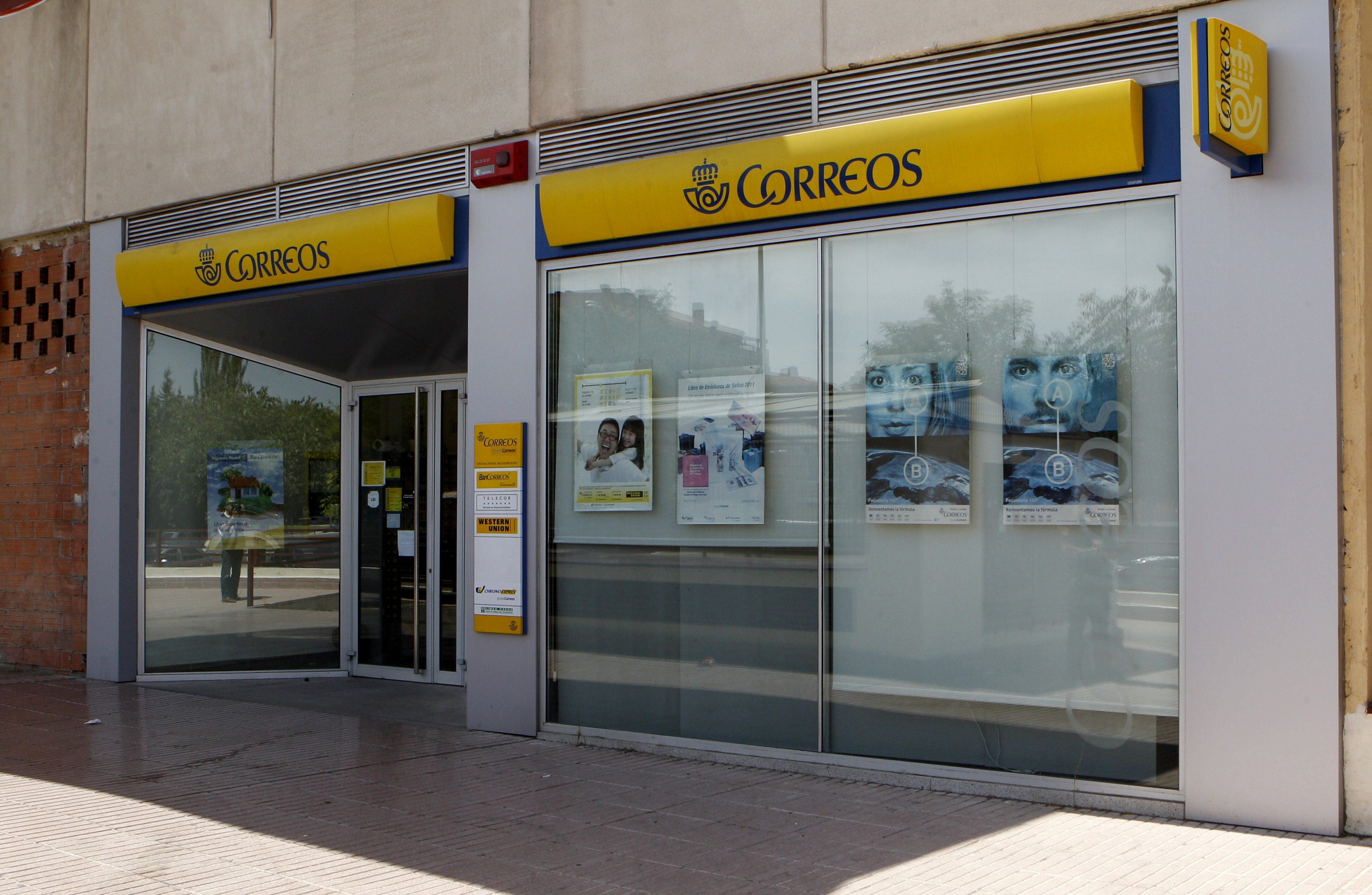 La caja fuerte sustraída de la oficina de Correos de Fuente de Cantos contenía 14.000 euros y 124 votos La caja fuerte sustraída de la oficina de Correos de Fuente de Cantos contenía 14.000 euros y 124 votos