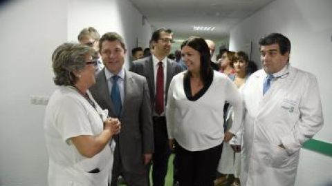 Garc&iacute;a-Page ha visitado la nueva resonancia magn&eacute;tica del Hospital de Puertollano