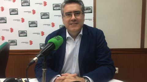 Miguel &Aacute;ngel Rodr&iacute;guez durante la entrevista en Onda Cero C.Real