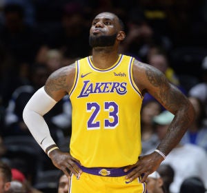 LeBron James, en su debut con los Lakers LeBron James, en su debut con los Lakers