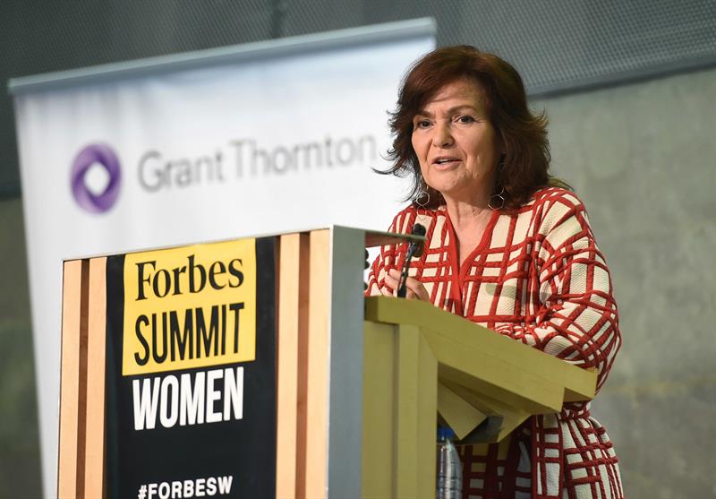 El Gobierno defiende obligar por ley a que las mujeres ocupen puestos de liderazgo El Gobierno defiende obligar por ley a que las mujeres ocupen puestos de liderazgo