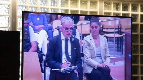 Los padres de Nadia en el primer d&iacute;a de juicio