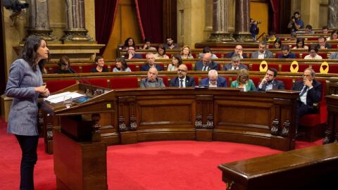 In&eacute;s Arrimadas en el Parlament de Catalu&ntilde;a