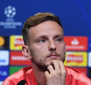 Ivan Rakitic, en rueda de prensa Ivan Rakitic, en rueda de prensa