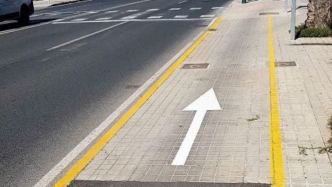 Carril bice en el puente del Ferrocarril de Elche