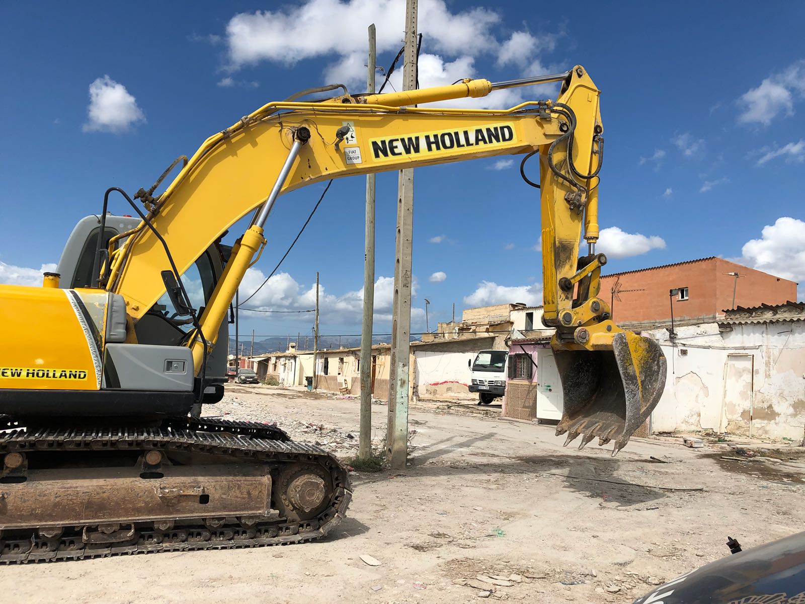 La Federación de Entidades de Gitanos asegura que las instituciones proporcionarán vivienda social a las 50 familias de Son Banya La Federación de Entidades de Gitanos asegura que las instituciones proporcionarán vivienda social a las 50 familias de Son Banya
