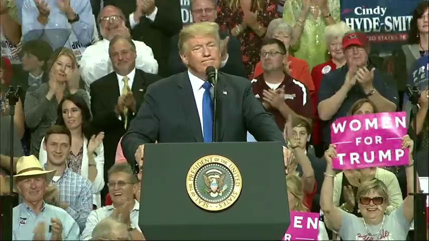 Las burlas de Trump hacia la la supuesta víctima de Kavanaugh generan rechazo en su partido y la oposición Las burlas de Trump hacia la la supuesta víctima de Kavanaugh generan rechazo en su partido y la oposición