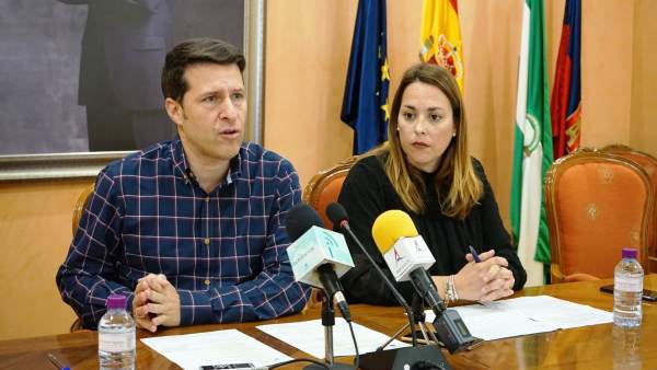 Desafortunadas palabras del alcalde de Torrox tras un crimen machista: "Me quedo con la parte positiva de una desgracia" Desafortunadas palabras del alcalde de Torrox tras un crimen machista: "Me quedo con la parte positiva de una desgracia"