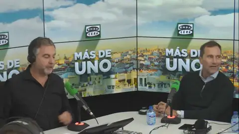Vídeo completo de la entrevista al ex embajador de EEUU en España, James Costos Vídeo completo de la entrevista al ex embajador de EEUU en España, James Costos