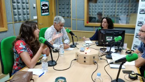 Hoy jueves tenemos tertulia pol&iacute;tica en la que debaten sobre temas de actualidad de C&aacute;diz Laura Mingorance (Por C&aacute;diz si se puede), Carlos Gentil (PSOE) y Miguel Ramos (Ciudadanos). Modera Carmen Pa&uacute;l.