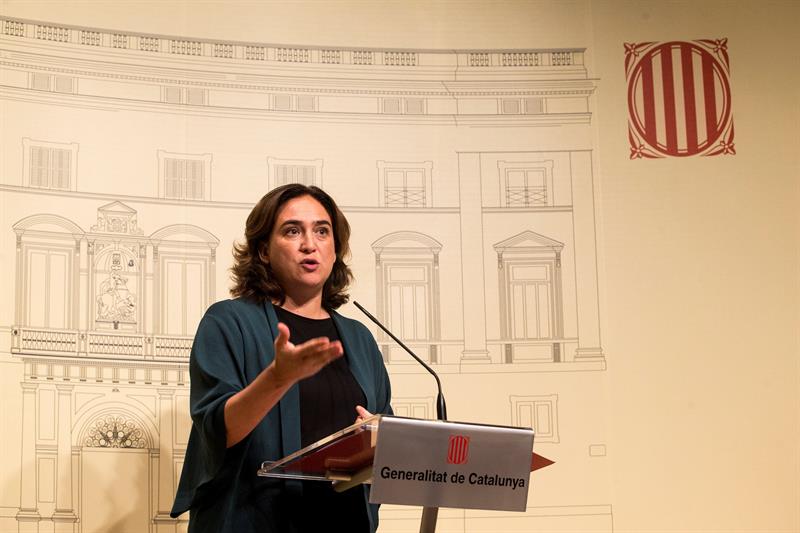 Colau asegura que "se ha notado la distención" en Cataluña desde la llegada de Sánchez al Gobierno Colau asegura que "se ha notado la distención" en Cataluña desde la llegada de Sánchez al Gobierno